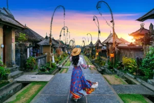 10 Momen Malavika Mohanan Liburan di Indonesia: Dari Bali hingga Merapi