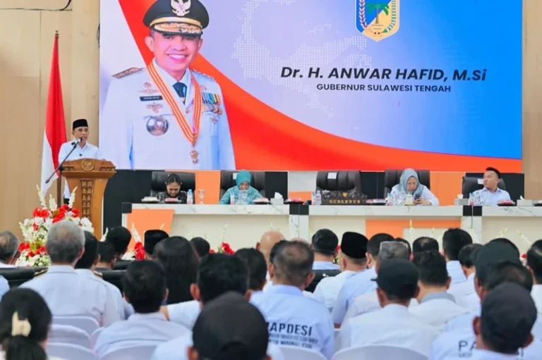 Anwar Hafid Gencarkan Reformasi Gaji Honorer: Solusi Bertahap dan Pendataan Ulang di Sulawesi Tengah