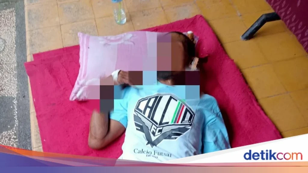 Balita Naik Atap Rumah di Lombok Tengah: Drama Penyelamatan Tanpa Luka yang Viral