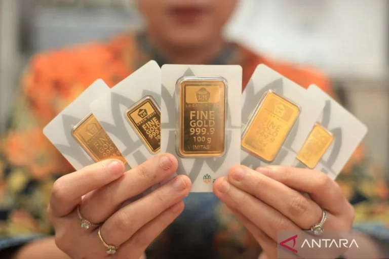 Beda Arah Harga Emas Antam dan Emas Dunia: Penyebab Geopolitik, Dolar, dan Praktik Jastip