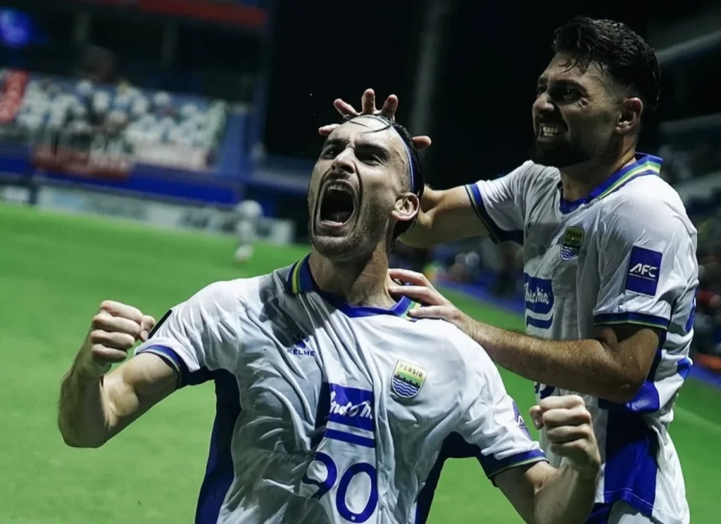 Bojan Hodak Kecam Kesalahan Persib, Imbang 2-2 vs Dewa United: Apa yang Salah?