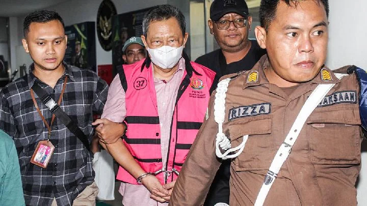 Bos Sritex Dituntut 16 Tahun Penjara dan Uang Pengganti Rp 677,43 Miliar