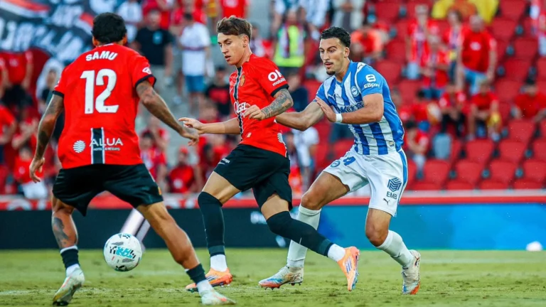 Drama Alavés vs Mallorca: Comeback 2-1 Bawa Alavés Keluar dari Zona Degradasi