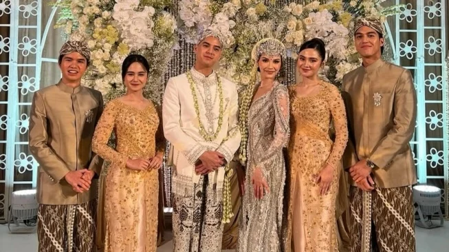 Dul Jaelani Ungkap Chat Manis El Rumi Saat PDKT Syifa Hadju, Membuat Pernikahan Selebriti di Raffles Semakin Mengharukan