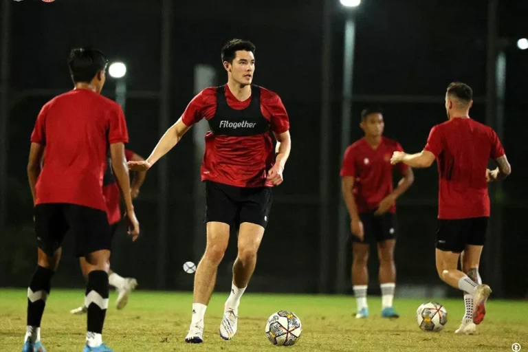 Elkan Baggott Menanti Peluang di Ipswich Town Sementara Timnas Indonesia Mengandalkan Benteng Baru