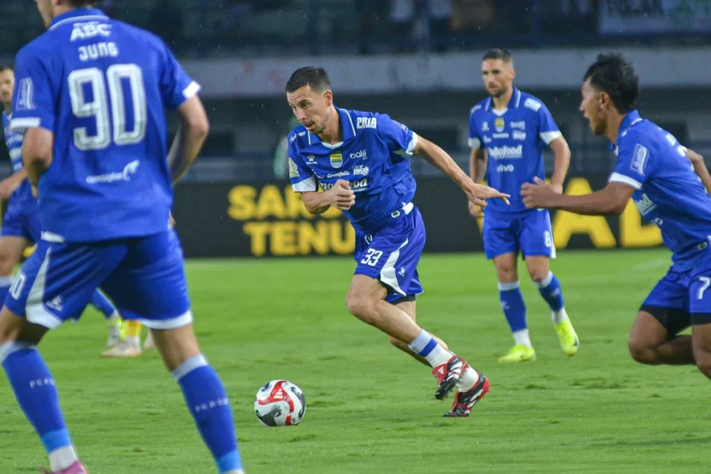 Garuda Calling: Tiga Bintang Persib Siap Berebut Tempat di Timnas Indonesia