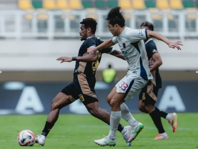Gol Mematikan Kelly Sroyer Bawa Persipura Menang dan Target Super League: Ambisi Winger Timnas Indonesia