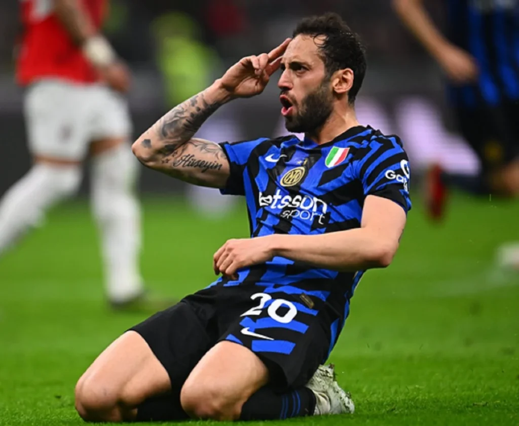 Inter vs Como: Comeback Epik Inter Milan Raih Tiket Final Coppa Italia 2025/2026