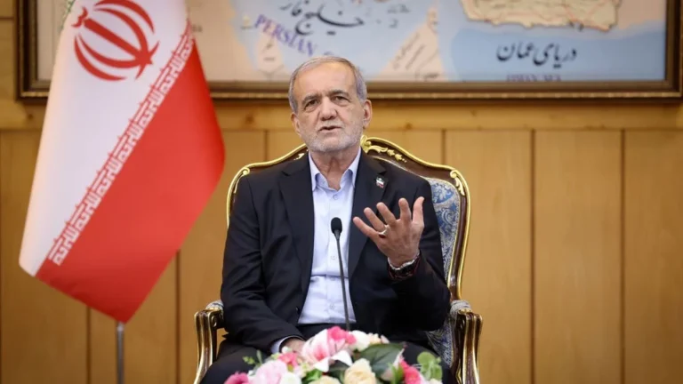 Iran Tidak Berunding di Bawah Tekanan: Pezeshkian Tegaskan Posisi Keras Tehran