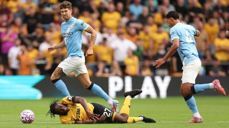 John Stones Akhiri Era di Manchester City: Pergantian Besar di Pertahanan Merah dan Masa Depan yang Tak Pasti