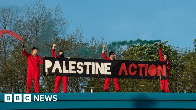 Kelompok Pro-Palestina Serbu Pabrik Drone Elbit Systems di Leicester, Inggris: Aksi Mengejutkan