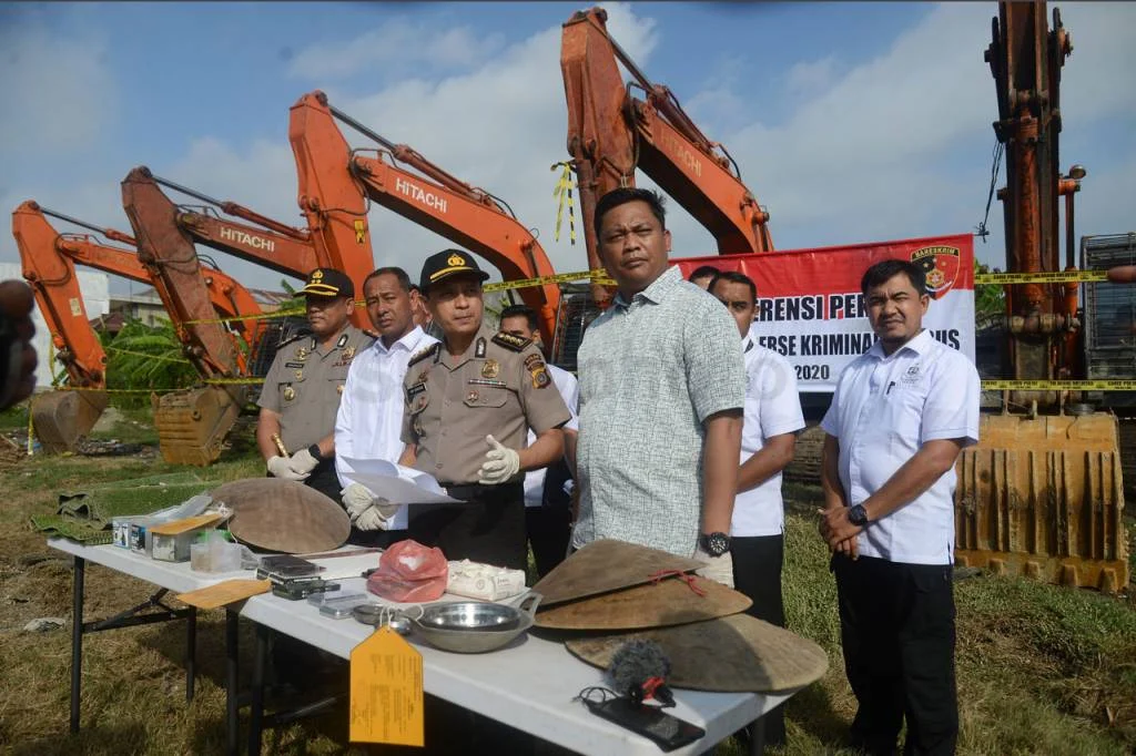 Kiesha Alvaro Gali Keterampilan Kuli Proyek: Dari Nyangkul hingga Mengendalikan Ekskavator di Film "Tumbal Proyek"