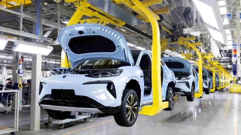Pajak Mobil Listrik Dicabut: Reaksi Industri Jepang & China serta Dampak Investasi Rp44 Triliun