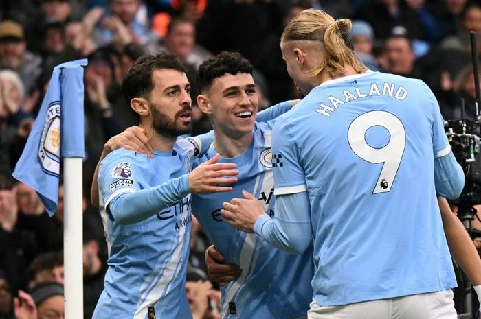 Palmeiras Tolak Tawaran Manchester City dan Pertahankan Puncak Brasileirão dengan Kemenangan Dramatis