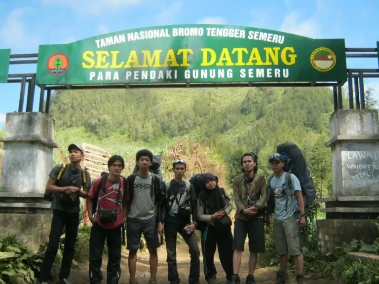 Pendakian Semeru 2026 Dibuka Kembali, Aturan Baru dan Batas Ranu Kumbolo