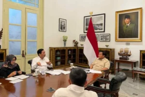 Prabowo dan Luhut Bahas Ketahanan Ekonomi Indonesia di Istana Merdeka
