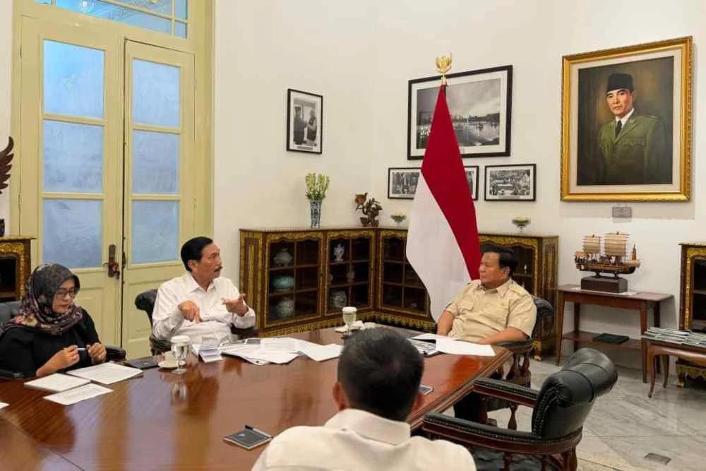 Prabowo dan Luhut Bahas Ketahanan Ekonomi Indonesia di Istana Merdeka