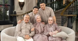 7 Foto Menggemaskan Aisha Fadil Jaidi yang Mempererat Kedekatan Keluarga Jaidi