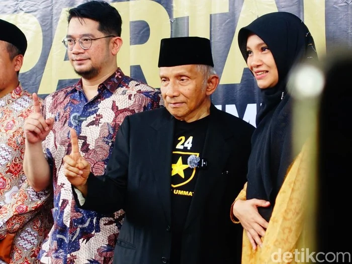 Amien Rais Soroti Menurunnya Kelas Menengah, Peringatan Kritis untuk Stabilitas Ekonomi Nasional