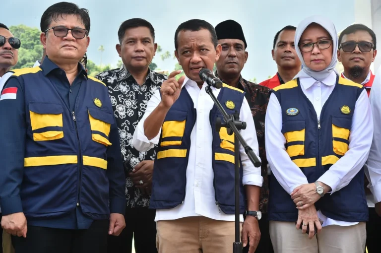 Bahlil ESDM Lakukan Rombakan Besar Pejabat, 19 Eselon II Dilantik untuk Wujudkan Target Prabowo