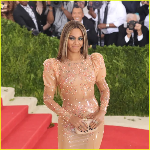 Beyoncé Met Gala 2026: Comeback Spektakuler dengan Gaun Berlian dan Blue Ivy