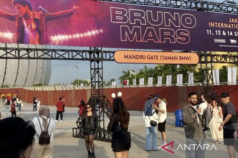 Bruno Mars Kembali Membuat Penggemar Berdecak Kagum dengan Konser dan Lagu Terbarunya
