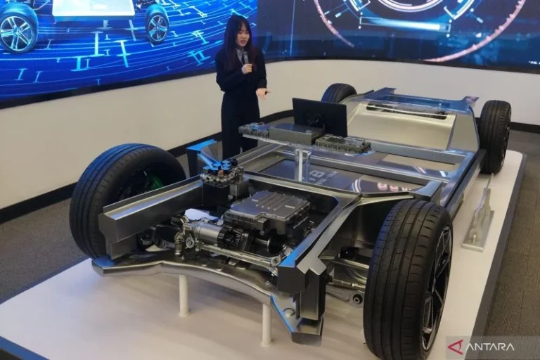 BYD M6 Siap Menggebrak Pasar dengan Blade Battery Generasi Kedua dan Pengisian Super Cepat