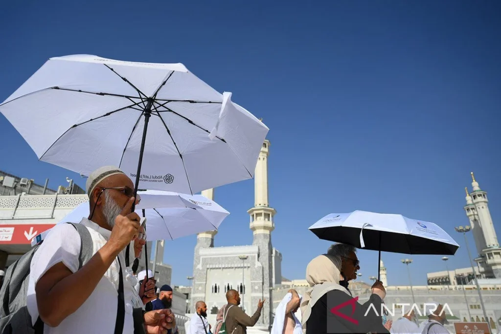 Cuaca Makkah Meroket 43°C: Jemaah Haji Indonesia Dihimbau Atur Aktivitas Siang Hari