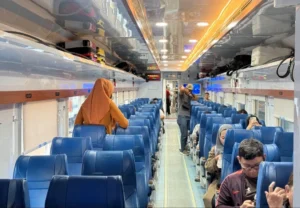 Dinamiknya Daerah Istimewa Yogyakarta: Kereta Joglosemarkerto, Musim Hujan, dan Gemerlap Pop Jawa
