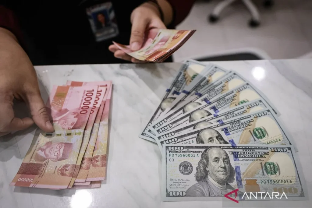 Dolar AS Melemah, NFP Siap Picu Pecahan GBP/USD dan EUR/USD?