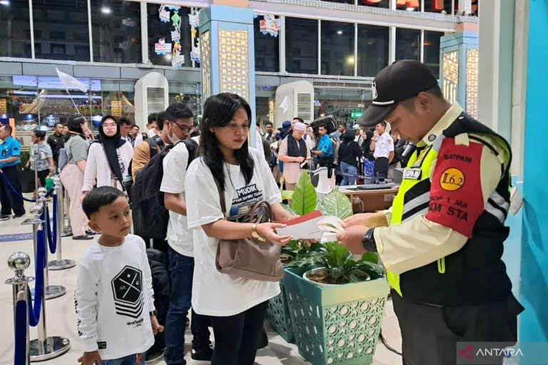 Insiden Unik di Balik Panggilan 911: Dari Selamatnya Ducklings Hingga Penipuan Kencan