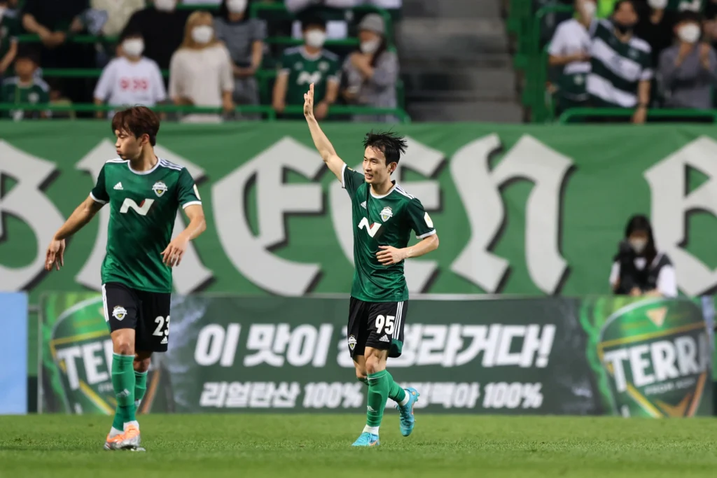 Kim Moon-hwan Angkat Daejeon Hana Citizen ke Panggung Dunia: Peran Kunci di Timnas dan Persaingan dengan FC Seoul