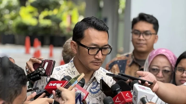 KPK Ungkap Dugaan Pemerasan THR oleh Bupati Cilacap: ASN Kumpulkan Rp3–10 Juta per Orang