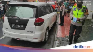 Misteri 6 Temuan: Pria Tewas di Mobil Cengkareng, Obat Ditemukan di Dasbor