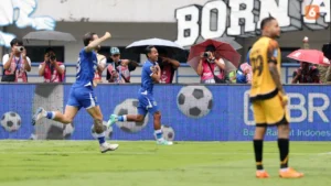 Persib Bandung vs Persija Jakarta: Laga Penuh Tensi yang Memutuskan Nasib Juara