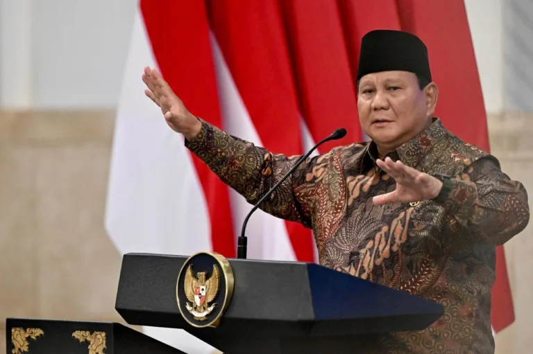 Prabowo Janjikan Target Pertumbuhan Ekonomi 2027: 5,8%-6,5% dan Tantangan Kemiskinan