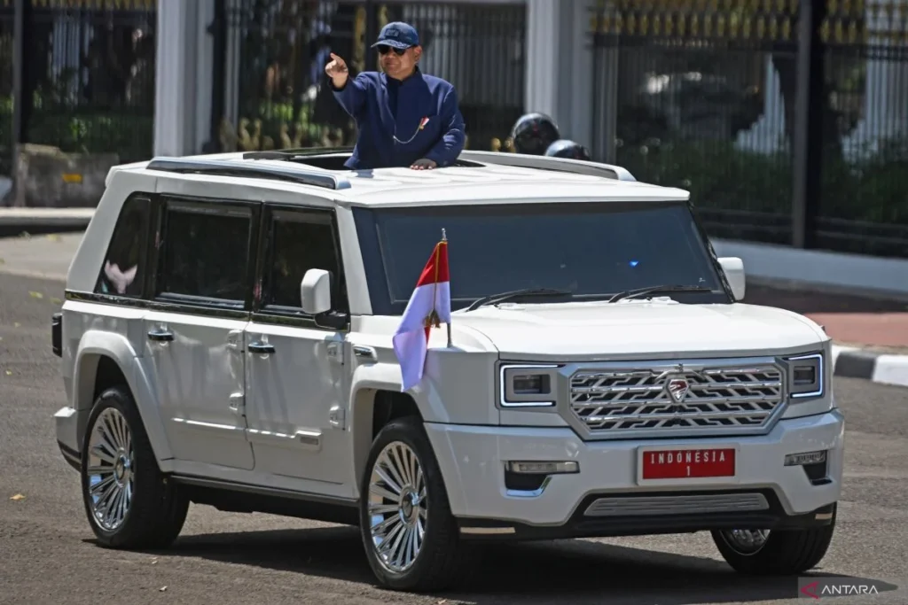 Prabowo Tiba di Cebu dengan Mobil Maung, Simbol Kebanggaan Indonesia