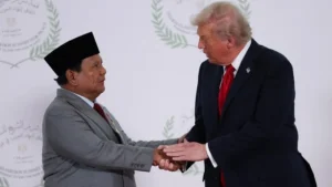 Raja Charles Trump: Pertemuan Canda di State Dinner dan Pidato Kontroversial di Kongres AS