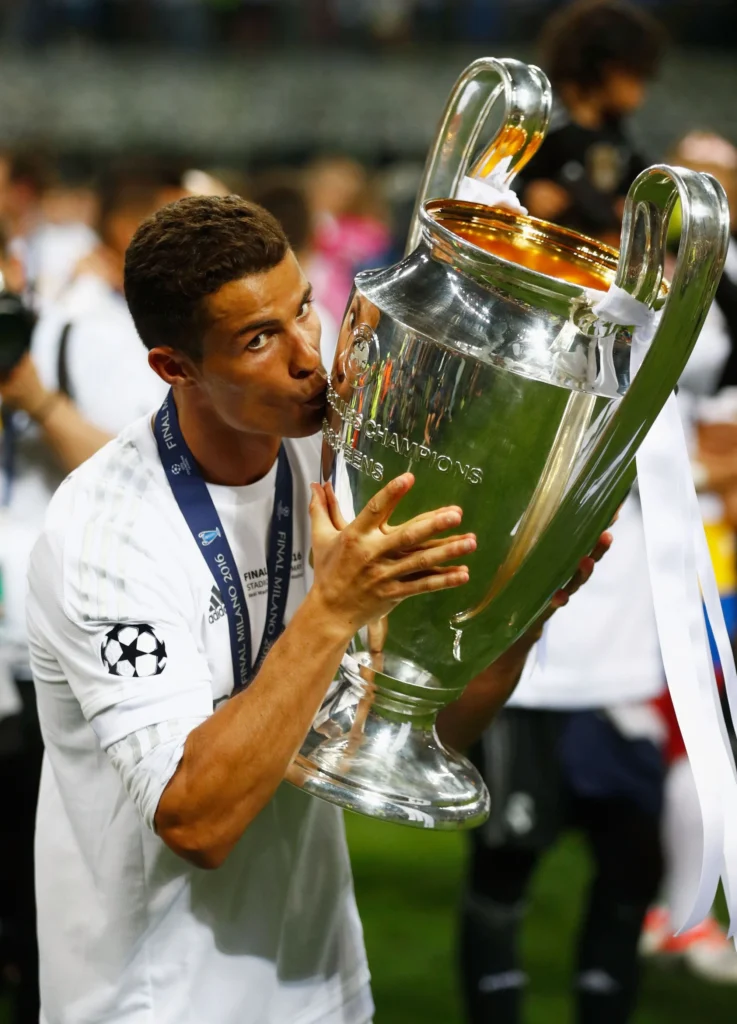 Ronaldo Balas Provokasi Al Ahli dengan Pamer 5 Gelar Liga Champions, Tegaskan Dominasi di Saudi Pro League