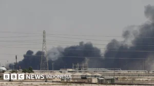 Serangan Iran ke UEA Bakar Kilang, Ancaman Baru bagi Pasokan Minyak Global