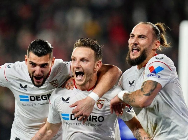 Sevilla Bangkit, Villarreal Terjungkir: Kemenangan 3-2 yang Mengesankan