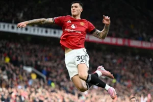 Skandal Handball Benjamin Sesko: Apa Penyebab Kontroversi Besar di Laga Manchester United vs Liverpool?
