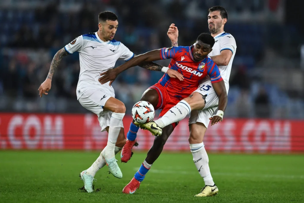 Trabzonspor dan Torino Incar Striker Nigeria, Rafiu Durosinmi