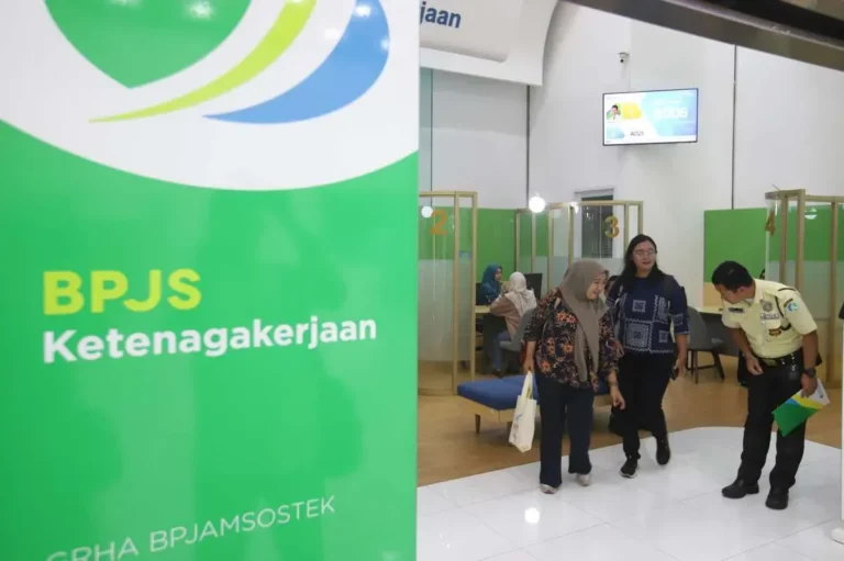 BPJS Ketenagakerjaan Buka Lowongan Administrasi, JHT Mudah Cair, dan Kebijakan UMKM: Apa Dampaknya bagi Pekerja Indonesia?