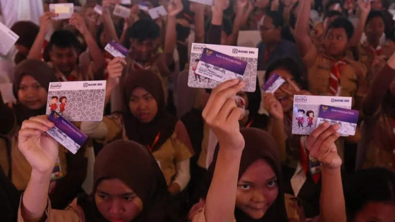 Skandal dan Harapan: KIP Kuliah 2026 Dibuka, Detail Pendaftaran, Bantuan, serta Kasus Penyalahgunaan Dana Mahasiswi Unair